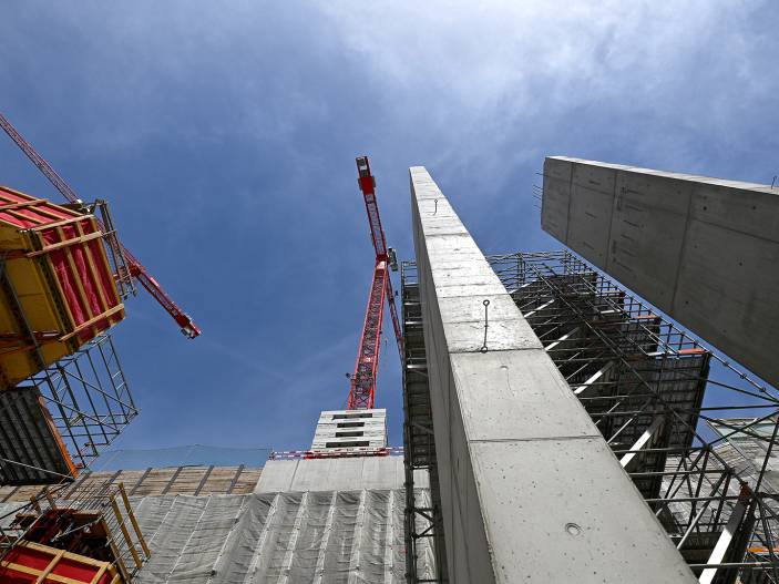 «Ground Zero» – glänzende Ferraris statt Lastwagen und Bagger